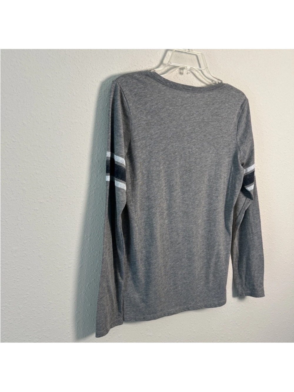 New York Yankees ‘47 Brand Retro V-Neck Long Sleeve Shirt Women’s Small Gray - Picture 11 of 11